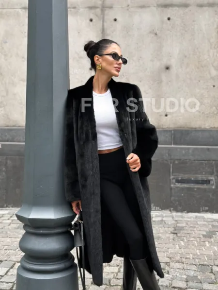 Модная шуба из меха норки Saga furs - фото 0