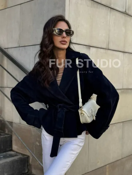 Модная куртка из замшевой кожи - фото 12