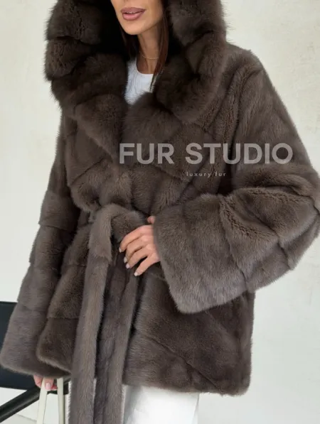 Меховой норковый полушубок с капюшоном куница - фото 2