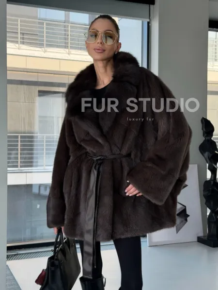 Норковое автоледи с воротником из куницы - фото 10