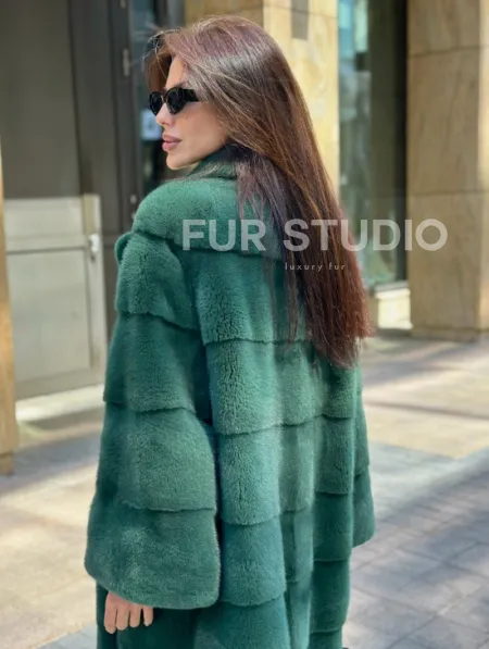 Зеленая шуба мех NAFA английский воротник - фото 3