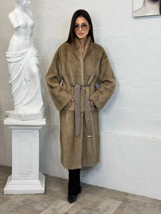 Элегантная норковая шуба кимоно с V-образным воротником в цвете Pastel - фото 7