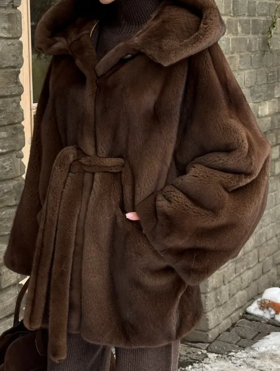 Шуба летучая мышь мех NAFA с капюшоном - цвет соболь - фото 1