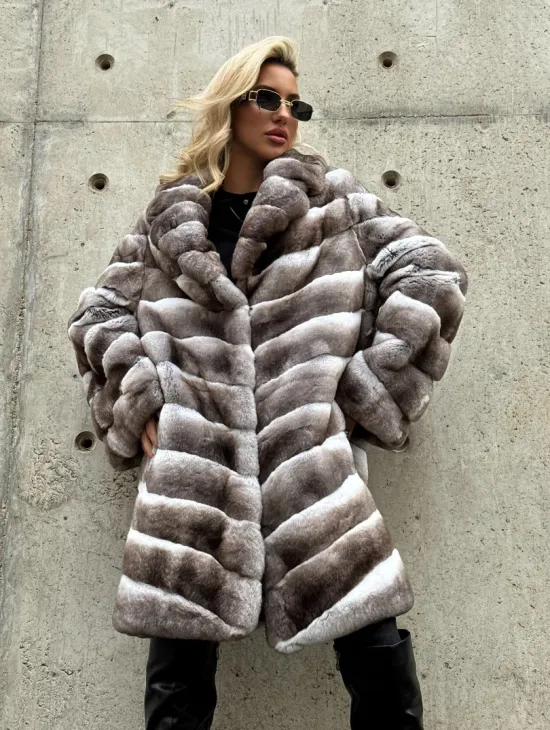 Женская серая шуба из элитного шиншиллового кролика (рекса) с английским воротником - фото 10