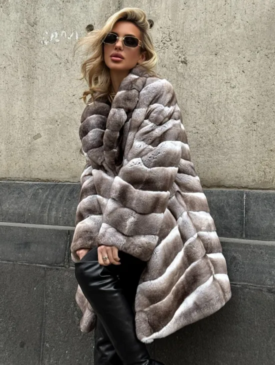 Женская серая шуба из элитного шиншиллового кролика (рекса) с английским воротником - фото 5