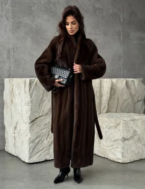 Пальто из норки с V-образным воротом - фото 9