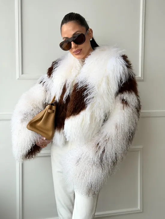 Шубка из ламы бело-коричневая - фото 6