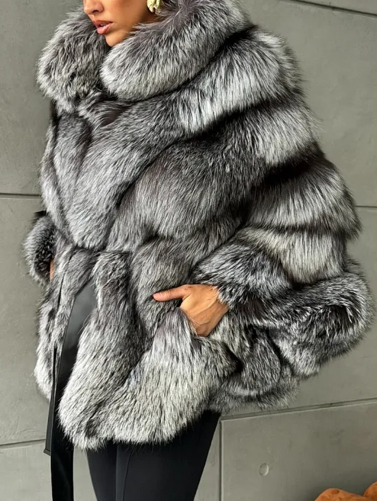 Шуба из чернобурой лисы 