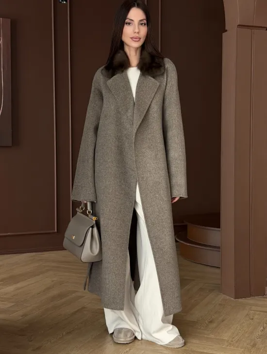 Пальто с воротником из соболя - фото 4