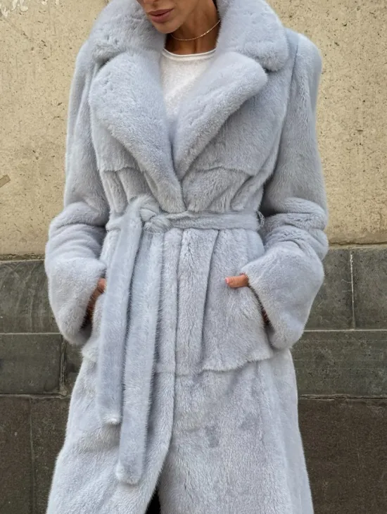 Голубая шуба из плюшевой норки “Velvet” - фото 1