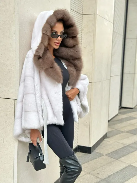 Шуба норковая пончо капюшон куница - белый жемчуг - фото 2