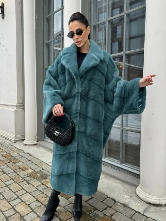 Шуба из меха норки в стиле Oversize - цвет тиффани - фото 11