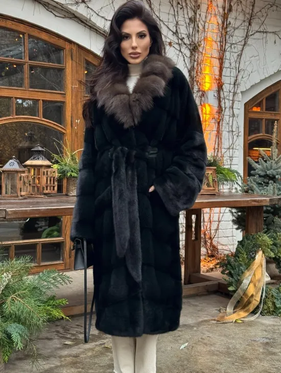 Норковое кимоно с воротником из меха куницы - цвет черный изумруд - фото 0